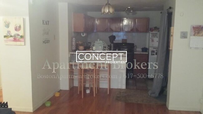 Photo - 357 Faneuil St Unidad 5