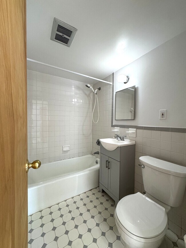 5 Carey Ave Unit G1