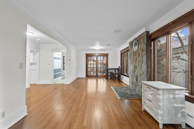 Photo - 33 Douglas Ave Unit 2