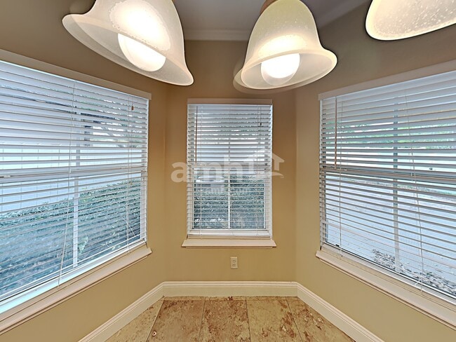 Photo - 6251 Devonhurst Dr