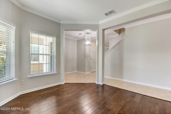 Photo - 500 Howland Drive