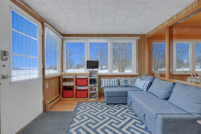Photo - 240 Oak Rd Unit SI ID1556410P