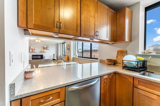 Photo - 300 Newark St. Unit 6M