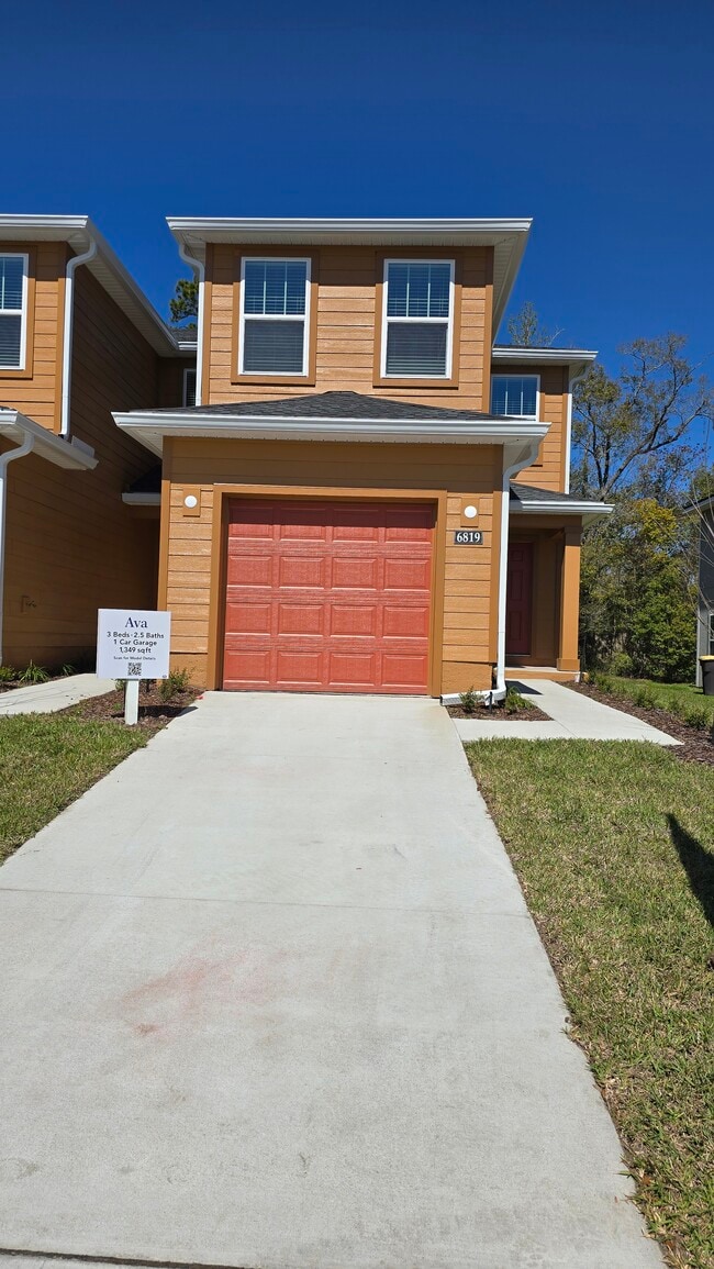 Building Photo - 6823 Lake Mist Ln