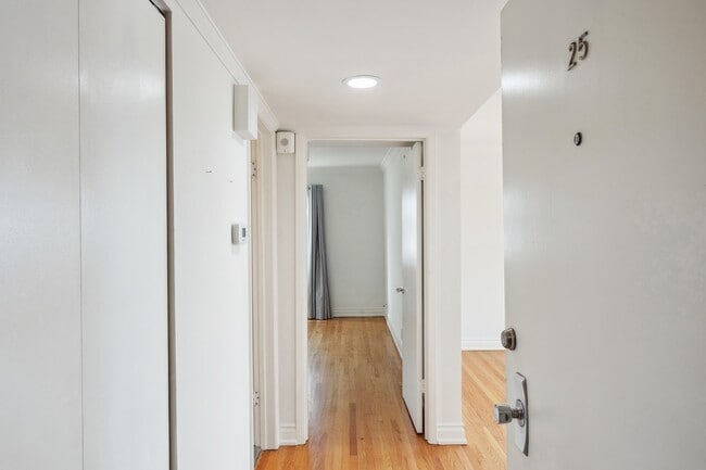 Photo - 2121 Laguna St Unit 25