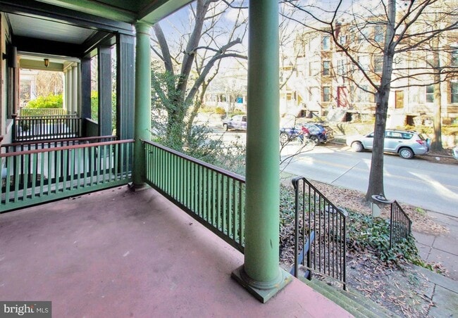 Photo - 1756 Park Rd NW