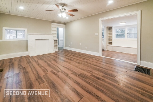 Photo - 203 Maple St