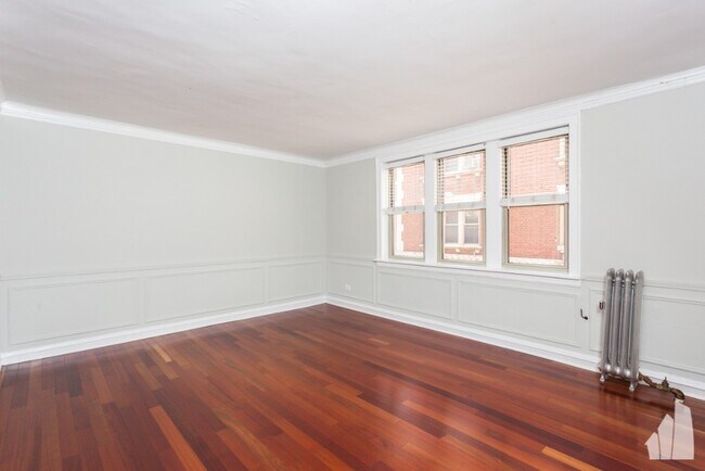 542 W Surf St Unit 1BED