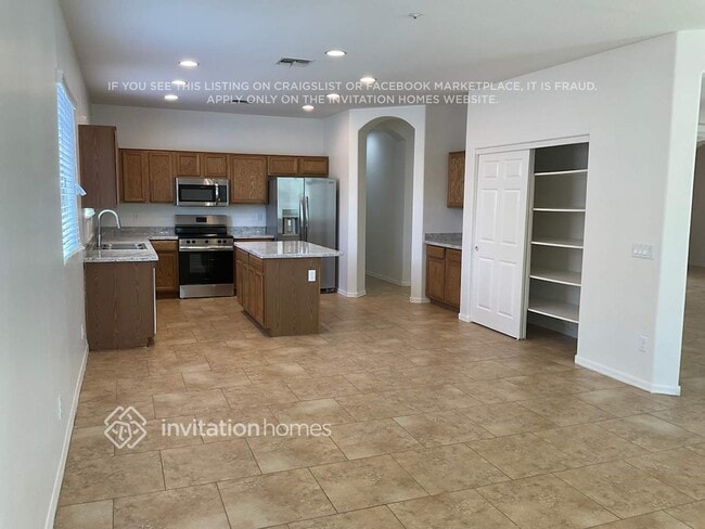 Photo - 13616 W Gelding Dr