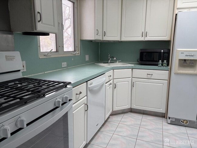 Photo - 31 Tall Oaks Dr