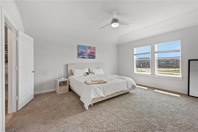 Photo - 1128 Amistad Lp