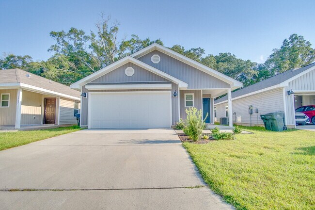 Photo - Ashland Manor 3BR/2BA Home – Open Layout, ...