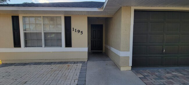 Photo - 1195 12th Avenue SW