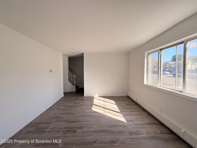 Photo - 330R Cherry St