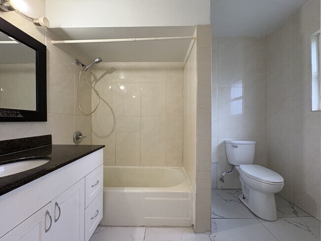 Photo - 23244 Dewdney Trunk Rd