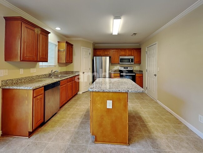 Photo - 107 Oak Knoll Dr