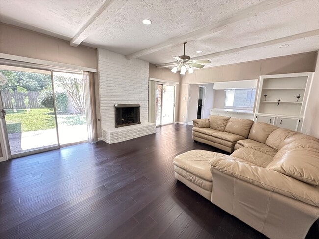 Photo - 10902 Bob White Dr