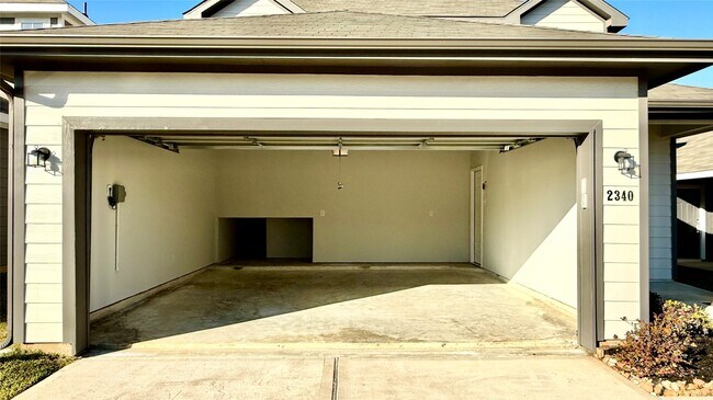 Photo - 2340 Mooneye Ct