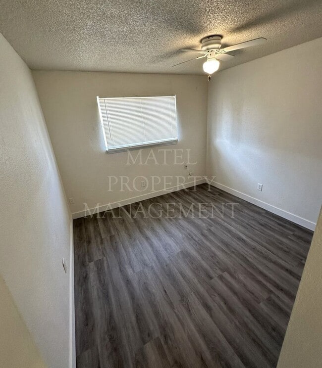 Photo - GIL560 Unit 1