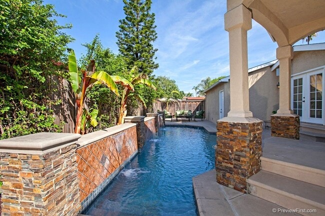 Upgraded Spanish Charmer in Talmadge - Upgraded Spanish Charmer in Talmadge House