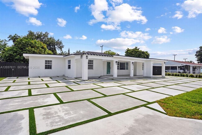 Photo - 1920 SW 67th Ave