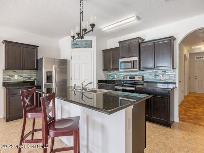 Photo - 1440 Lexington Square SW