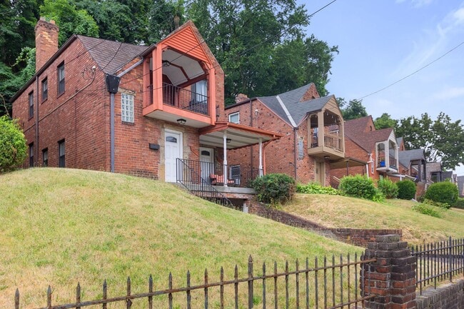 Photo - 3819 Beechwood Blvd