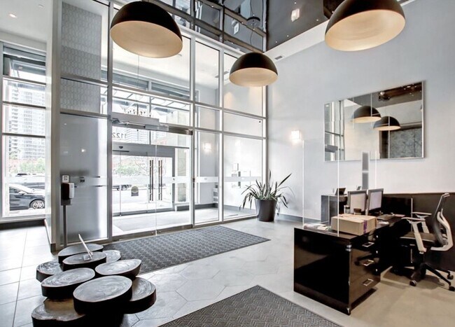 Photo - Beautiful Executive 1 Bedroom/1 Bathroom C... Unit 1205