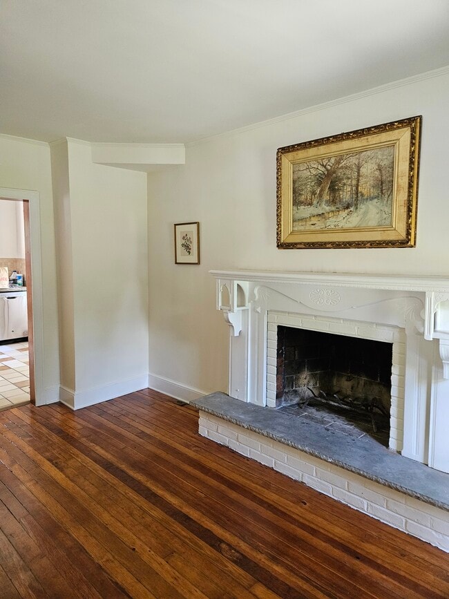 Photo - 1195 Westbourne Rd