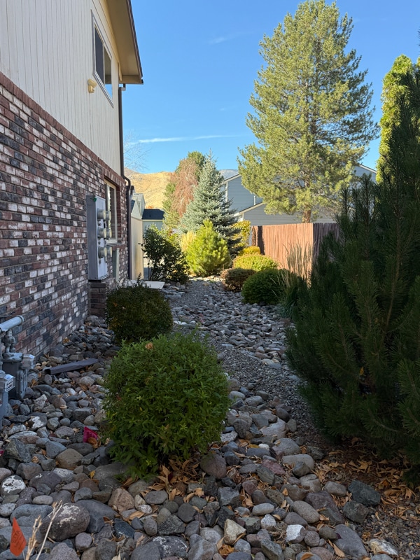 Photo - 850 Travis Dr