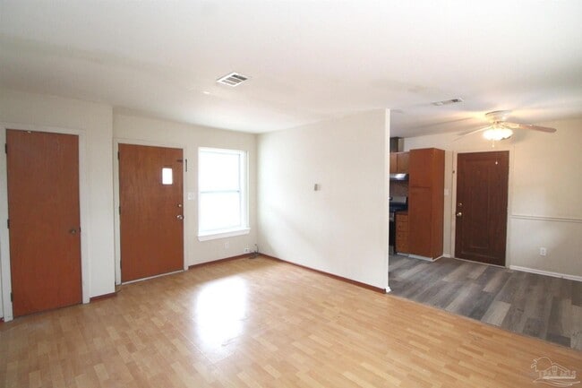 Photo - 4512 Chantilly Way