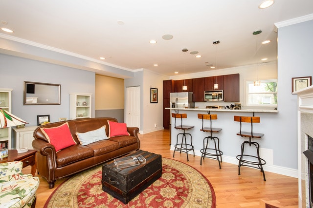 Photo - 1455 W Winnemac Ave Unit 2