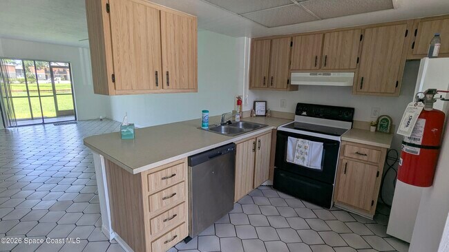 Photo - 1606 University Ln Unit 1403