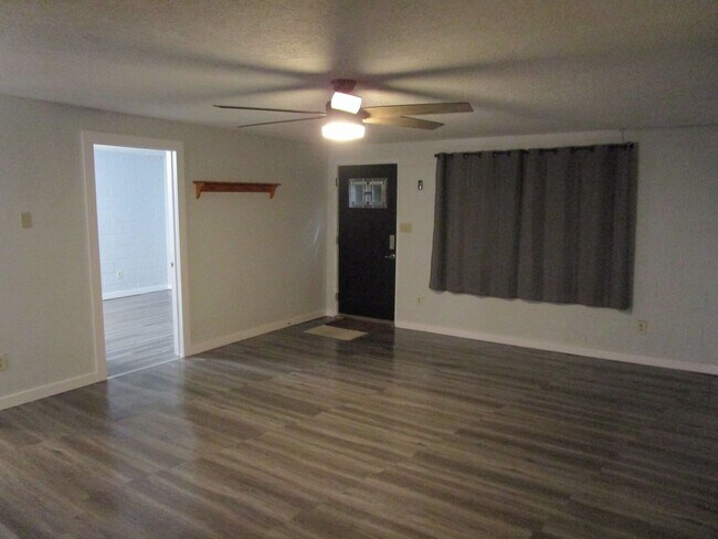 Photo - 2 Story House, 4 Bedrooms + Bonus Room in ...