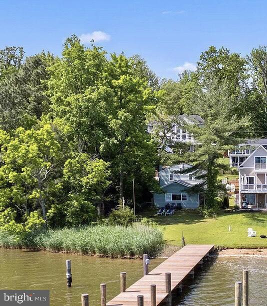 Photo - 332 Arbutus Dr House