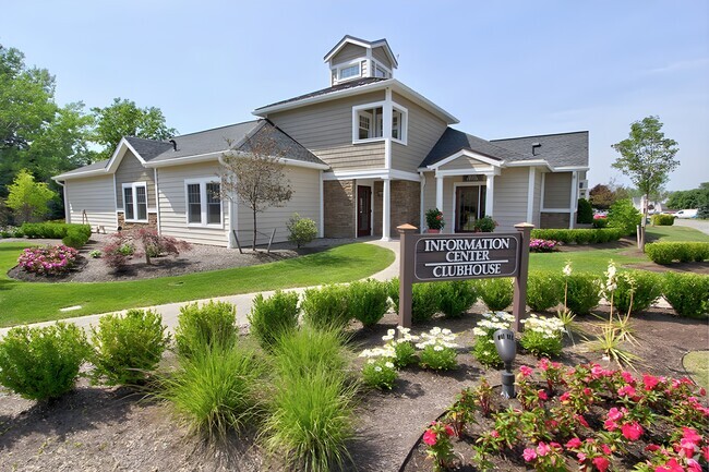 Building Photo - Country Club Manor Rental