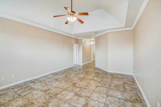 Photo - 2122 Timberline Dr