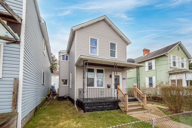 Photo - Beautiful 4 bedroom home in Coraopolis available June 1!