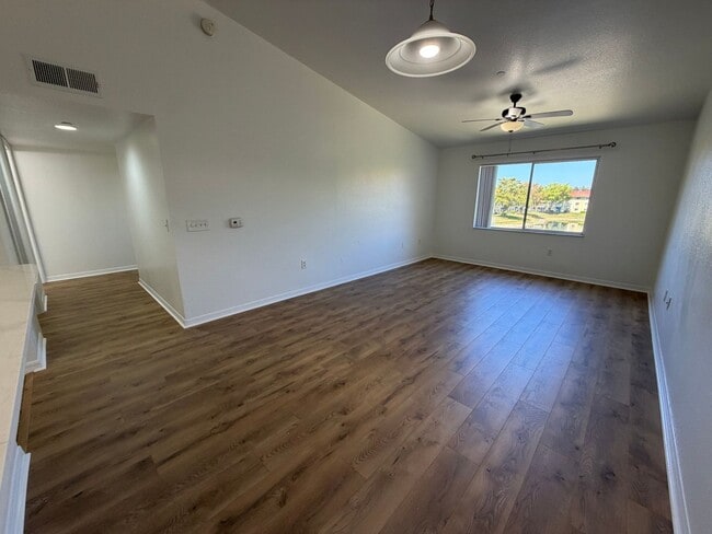 Photo - ANNUAL RENTAL - KEY ROYAL CONDO -THIRD FLOOR- 2 BED-1 BATH