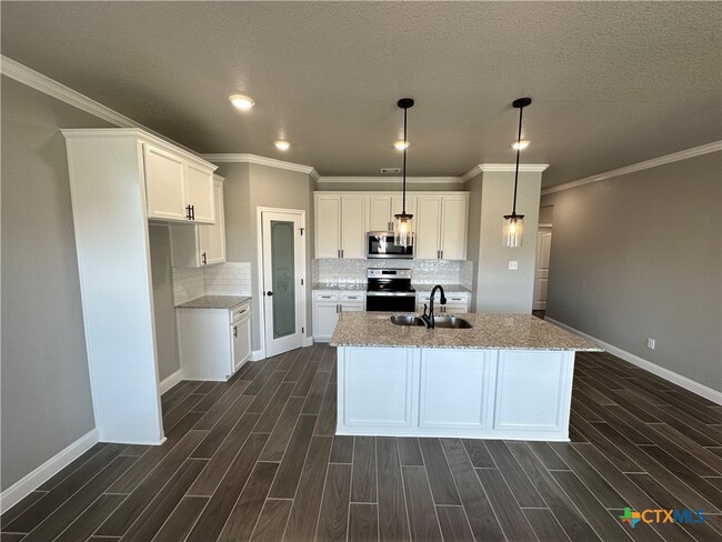 Photo - 1423 Curlew Ln