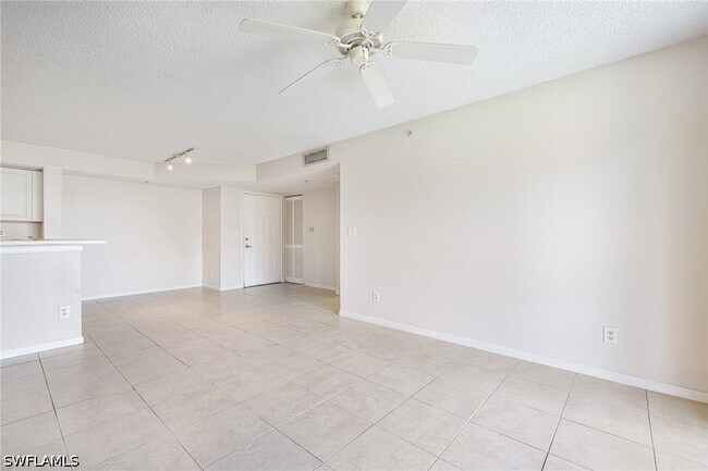 Photo - 1265 Wildwood Lakes Blvd Unidad 106