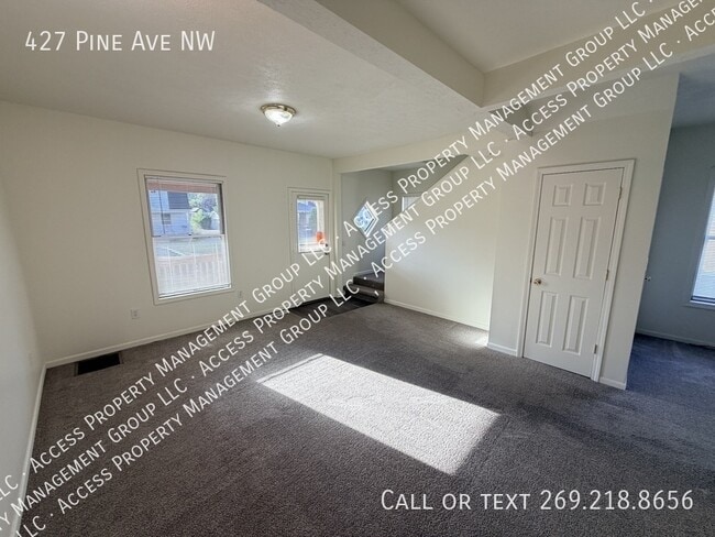 Photo - 427 Pine Ave NW