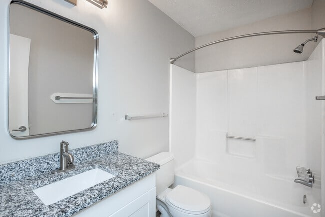 1BR, 1BA - 540SF - Primary Bedroom
