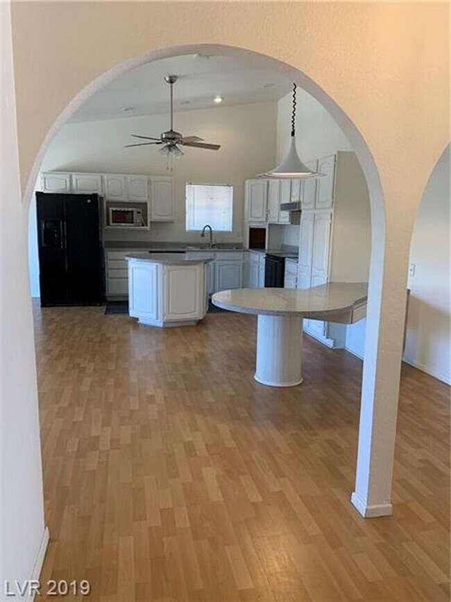 Spacious Single-Story Home with Large Lot & No HOA