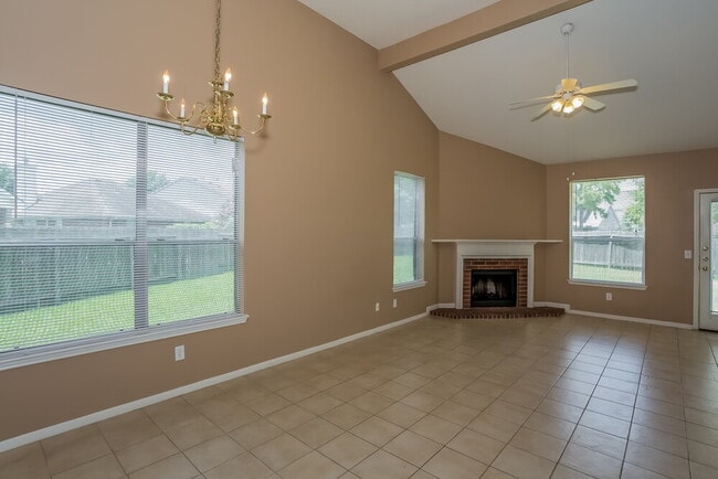 Photo - 20126 Rolling Hills Ln