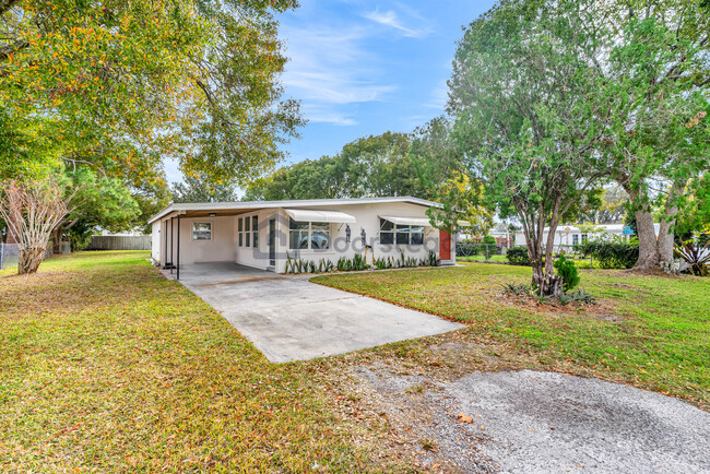 Photo - 1005 Louisiana Ave House