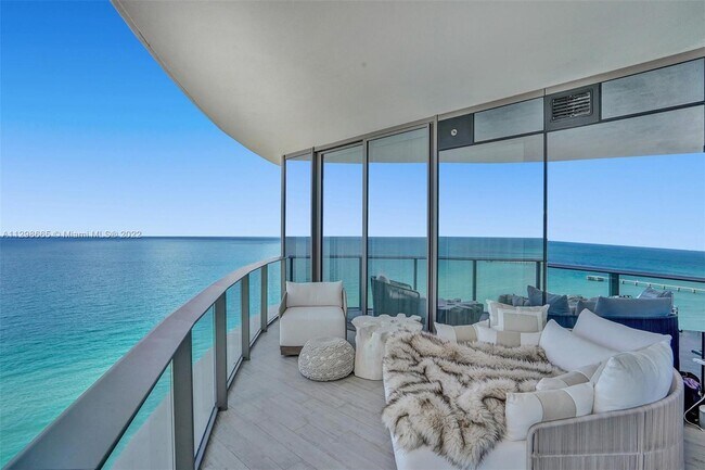 Photo - 15701 Collins Ave Unidad 1901