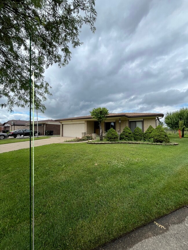 Photo - 14041 Brougham Dr