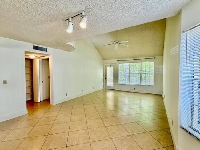 Photo - 6308 La Costa Dr