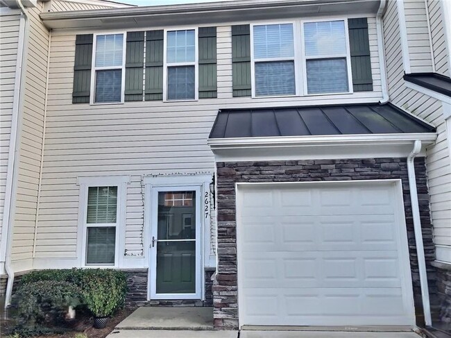 Photo - 2627 Silverthorn Dr Townhome